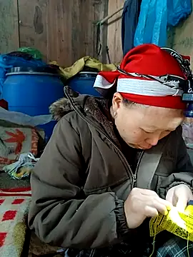 girl-hot2x online show from January 2026 02:15:01 AM