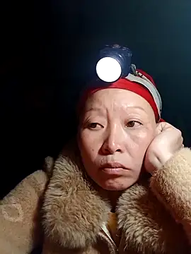 Snapshot of girl-hot2x chatting on February 2026 12:16:02 PM girl-hot2x online show from February 2026 12:16:02 PM