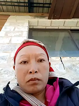 girl-hot2x online show from December 2025 05:07:02 AM