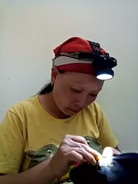 girl-hot2x online show from November 2025 08:15:01 AM