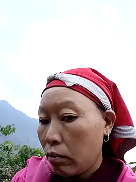 girl-hot2x online show from December 2025 10:07:02 AM