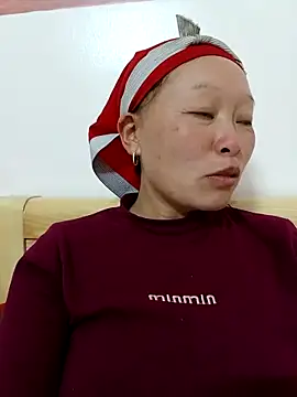 Snapshot of girl-hot2x chatting on February 2026 12:35:01 PM girl-hot2x online show from February 2026 12:35:01 PM