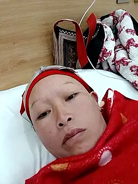 girl-hot2x online show from January 2026 02:32:02 PM