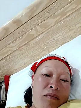 girl-hot2x online show from April 2026 01:24:01 PM