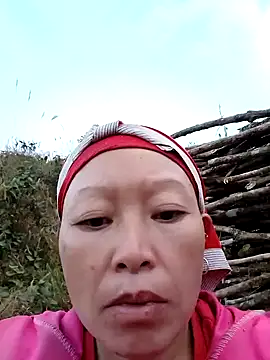 girl-hot2x online show from December 2025 10:14:02 AM