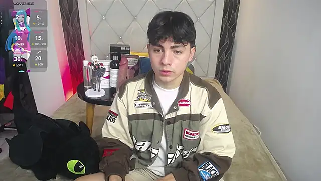 Samu FoXXX online show from November 2025 08:12:01 PM