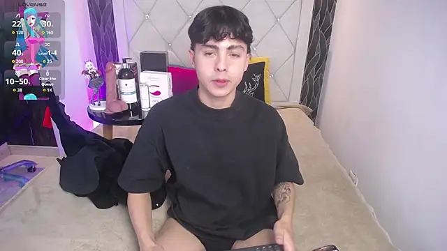 Samu FoXXX online show from November 2025 08:23:02 PM