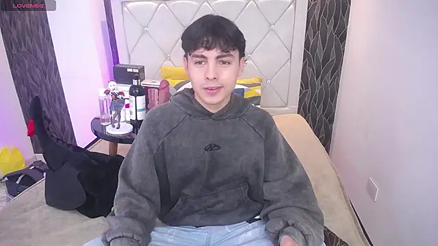 Samu FoXXX online show from November 2025 10:09:01 PM