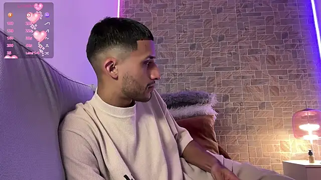 Snapshot of MrandMrsRivas chatting on December 2025 06:54:02 PM MrandMrsRivas online show from December 2025 06:54:02 PM