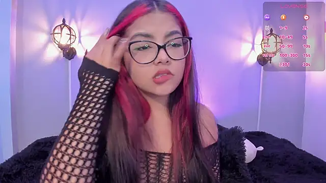 Snapshot of Stephany-roses- chatting on December 2025 12:48:01 AM Stephany-roses- online show from December 2025 12:48:01 AM