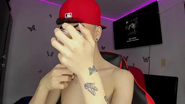 divine philp77 online show from November 2025 11:41:01 PM