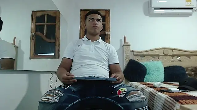 mathews    online show from November 2025 02:27:01 AM