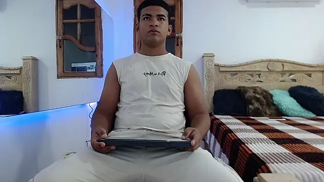 mathews    online show from November 2025 02:23:02 AM