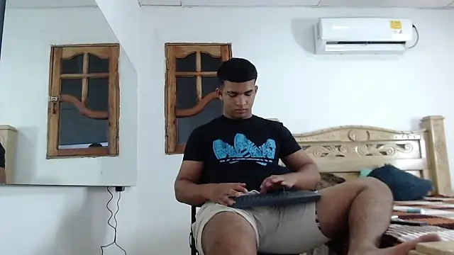 mathews    online show from November 2025 03:05:02 AM