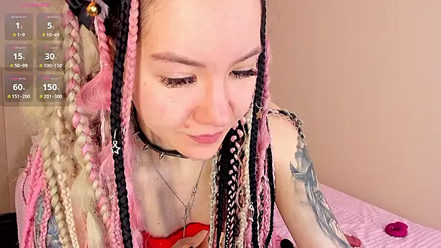 Lina Moony online show from December 2025 02:34:02 AM