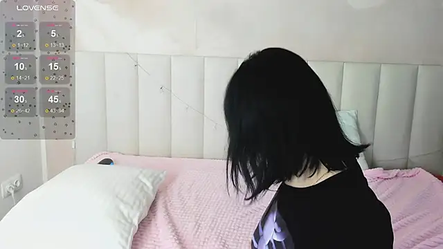 Lina Moony online show from January 2026 02:07:01 AM