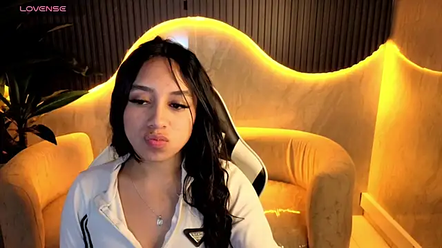 Juliana Tx online show from February 2026 12:49:01 PM