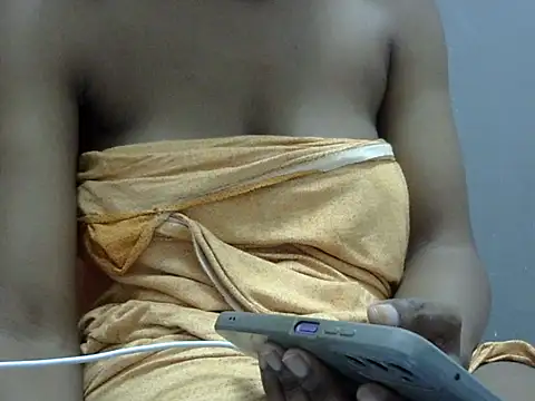 Snapshot of SweetAssP25 chatting on November 2025 03:40:02 PM SweetAssP25 online show from November 2025 03:40:02 PM