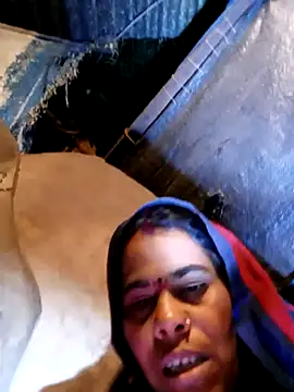 Neetujk online show from December 2025 06:43:02 PM