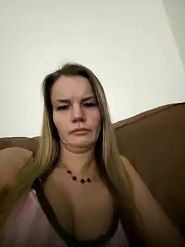 Cutebrowneyes  online show from December 2025 12:31:02 AM