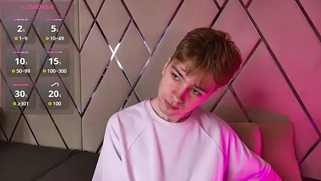 Paul Holt online show from November 2025 08:31:02 PM