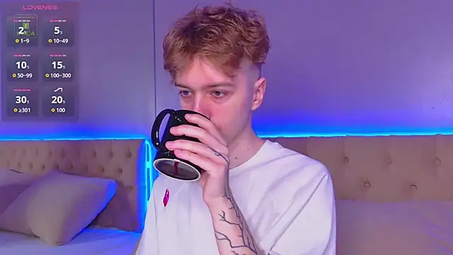 Paul Holt online show from December 2025 09:03:02 PM