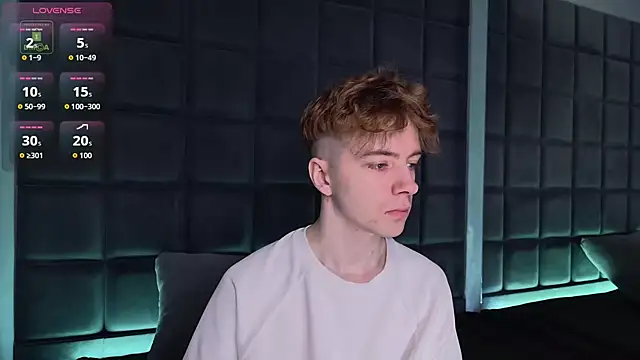 Paul Holt online show from December 2025 08:28:02 PM