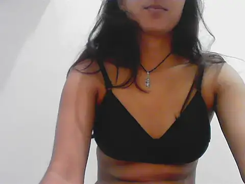 Anika Singh online show from November 2025 01:48:01 PM