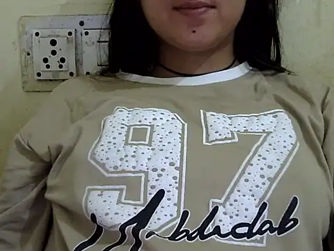 Anika Singh online show from April 2026 10:29:01 AM