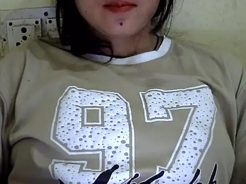 Anika Singh online show from April 2026 03:07:01 PM