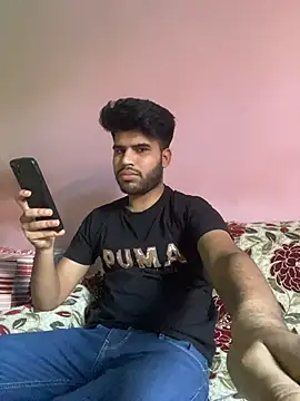 Snapshot of hotyyyyjonny chatting on May 2026 04:33:01 AM hotyyyyjonny online show from May 2026 04:33:01 AM