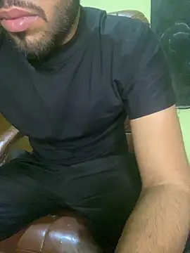 hotyyyyjonny online show from April 2026 04:22:02 PM