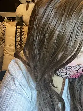 oxLILxMELOxo online show from March 2026 02:35:02 PM