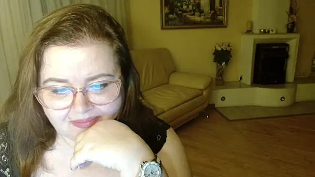 Snapshot of Natali-Gucci chatting on December 2025 03:43:01 PM Natali-Gucci online show from December 2025 03:43:01 PM