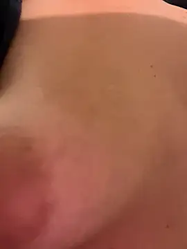 Snapshot of Lauraxy chatting on November 2025 01:50:02 PM Lauraxy online show from November 2025 01:50:02 PM