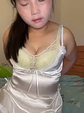 Nuomi6 online show from November 2025 06:56:02 AM