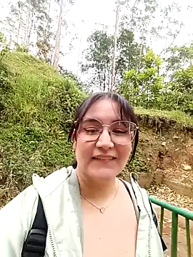 Snapshot of SaloGray8 chatting on May 2026 01:29:01 PM SaloGray8 online show from May 2026 01:29:01 PM
