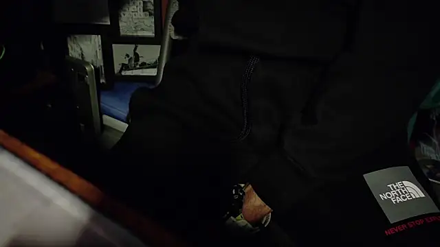 Chrisatmiami online show from March 2026 06:01:01 PM