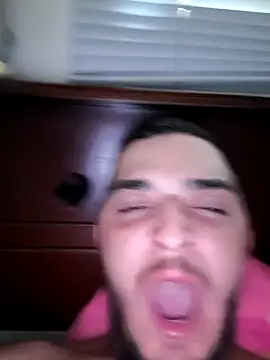 mohamedkarimm online show from November 2025 08:13:02 PM