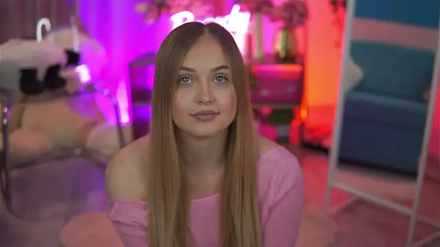 ElyssawetXX online show from March 2026 07:32:01 PM