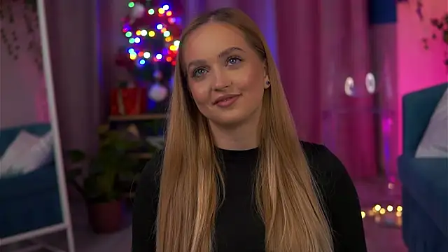 ElyssawetXX online show from December 2025 07:23:02 PM