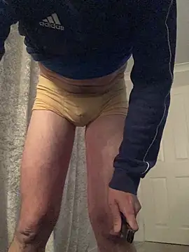 funguy19782 online show from April 2026 10:38:02 PM