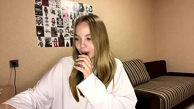 JestineParslow online show from November 2025 08:56:01 PM