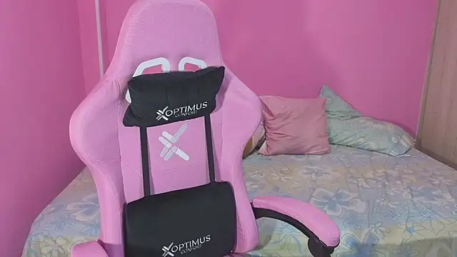 giseselle online show from April 2026 08:54:02 PM