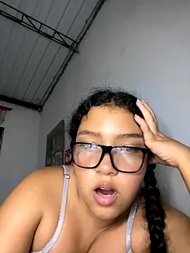 PetiteKattia online show from January 2026 04:28:02 AM