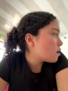 PetiteKattia online show from January 2026 08:14:02 PM