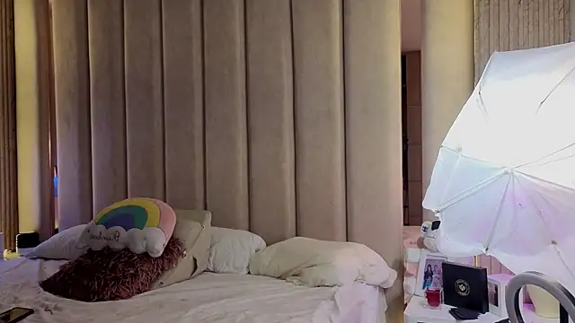 Snapshot of Iamnyxy chatting on November 2025 11:10:01 AM Iamnyxy online show from November 2025 11:10:01 AM