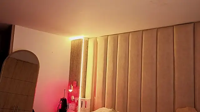 Iamnyxy online show from April 2026 11:33:01 AM