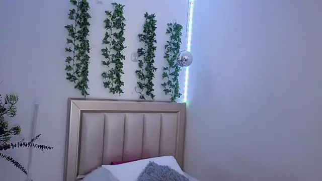 Iamnyxy online show from January 2026 01:07:01 PM