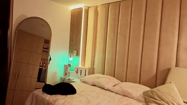 Iamnyxy online show from March 2026 11:03:01 AM